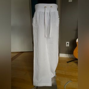 White guess linen pants size medium